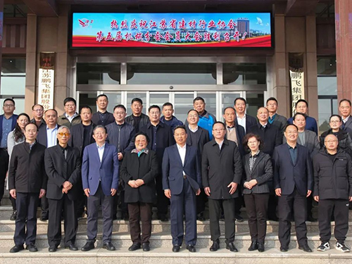 江蘇省建材行業(yè)協(xié)會(huì)第五屆機(jī)械分會(huì)會(huì)員代表大會(huì)在鵬飛集團(tuán)召開(kāi) 王家安當(dāng)選分會(huì)長(zhǎng)